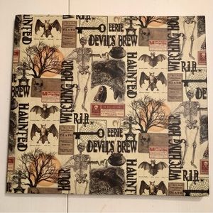 HALLOWEEN THEMED SCRAPBOOK NEW